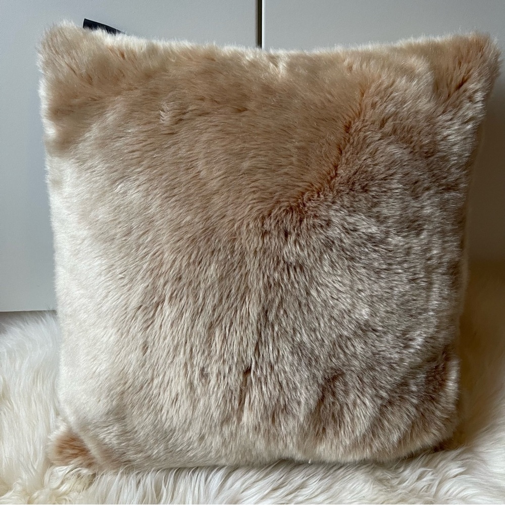 Lovesac Elk Phur Faux Fur Throw Pillow Cover and Insert 18 x 18 Tan Teal Shimmer